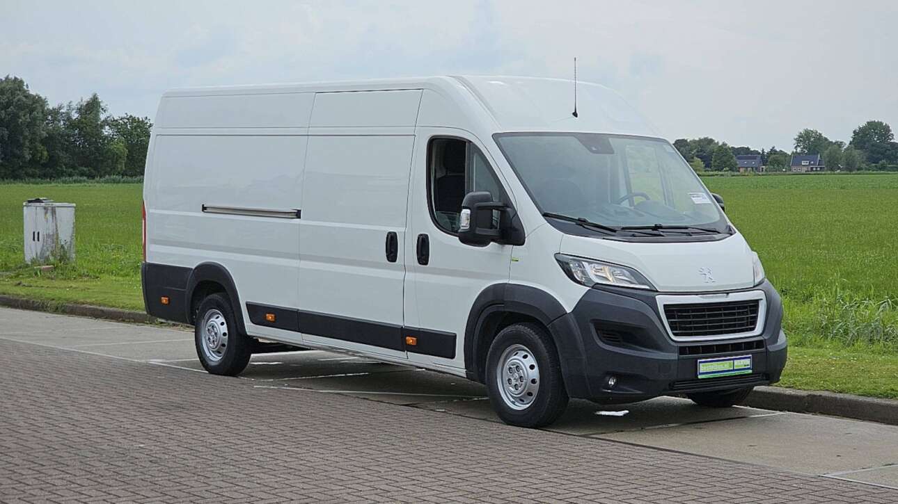 Peugeot Boxer L2H2 BlueHDi